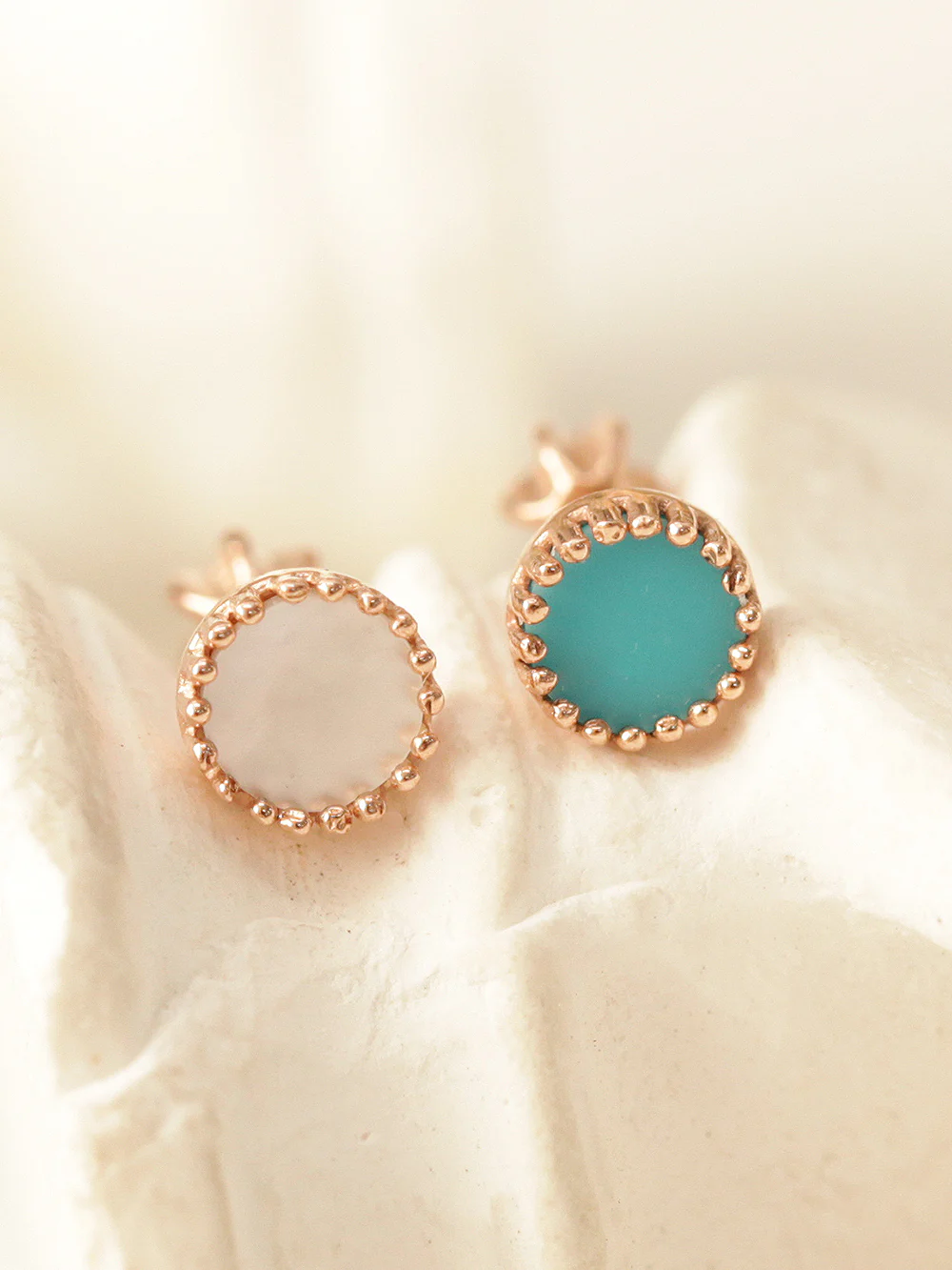 14K Gold Crown Stone Cartilage Earring 18G16G - Image 10