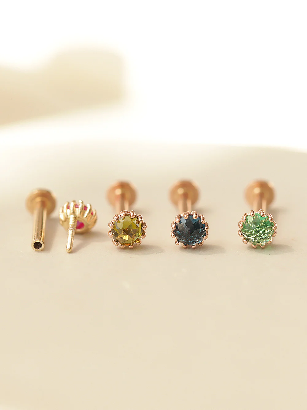 14K Gold Crown Stone Internally Threaded Labret Piercing 18G16G - Image 4