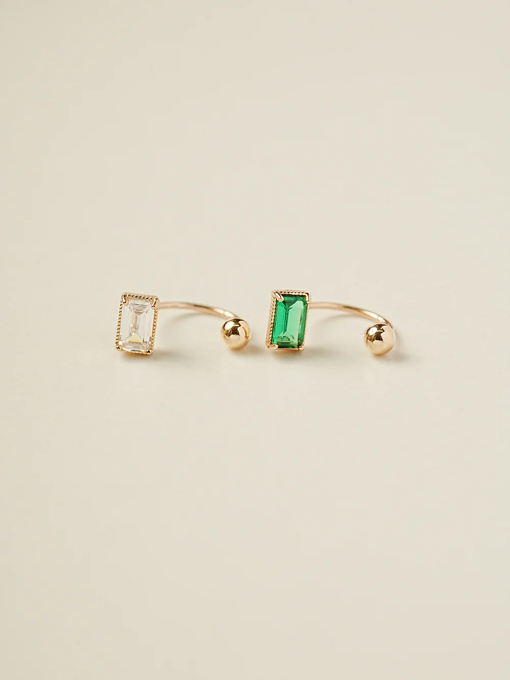14K Gold Color Baguette Cubic Curve Piercing 20G - Image 3