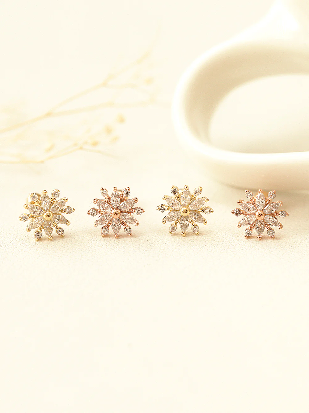14K Gold Crystal Snow Cubic Cartilage Earring 20G - Image 2