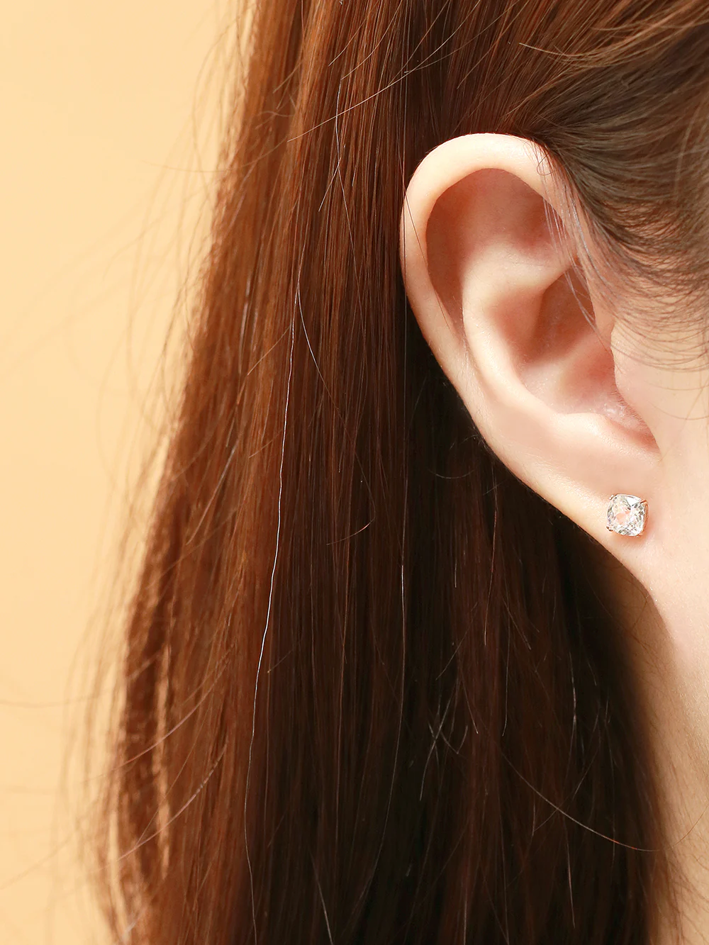 14K Gold Crystal Square Cartilage Earring 20G18G16G - Image 2