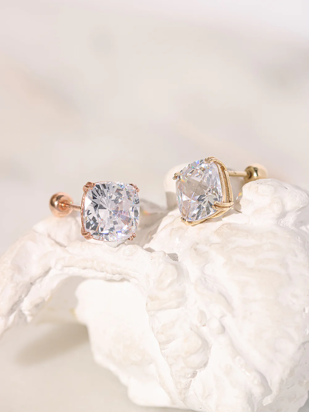 14K Gold Crystal Square Cartilage Earring 20G18G16G - Image 7