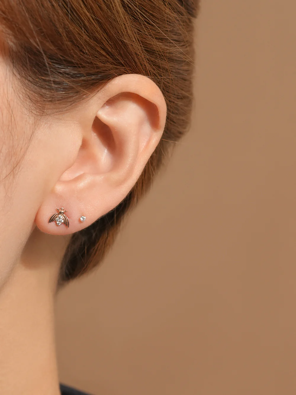 14K Gold Cubic Fabre Cartilage Earring 18G - Image 2