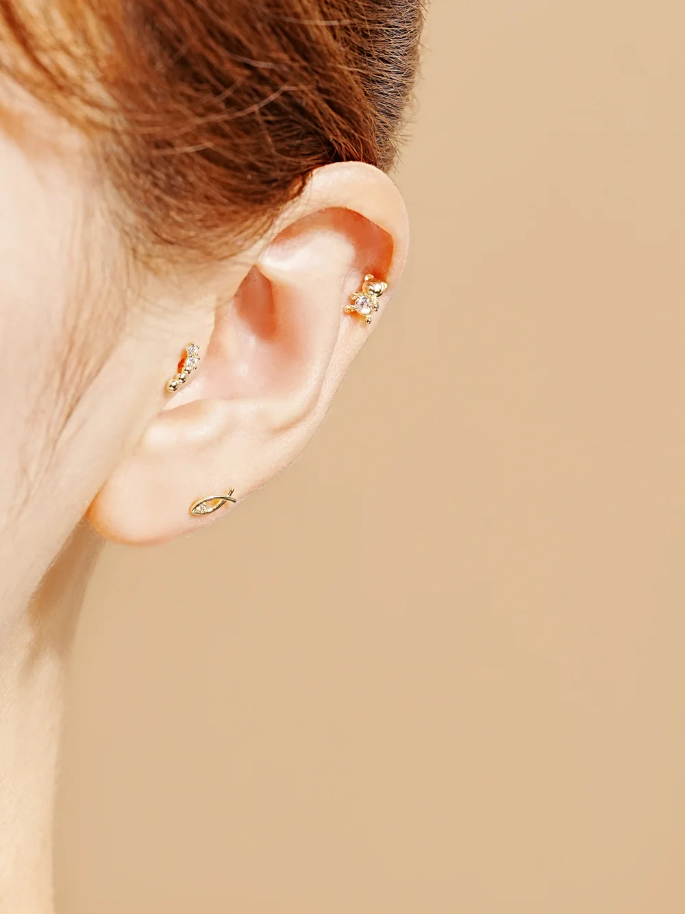 14K Gold Cubic Fish Cartilage Earring 20G - Image 2