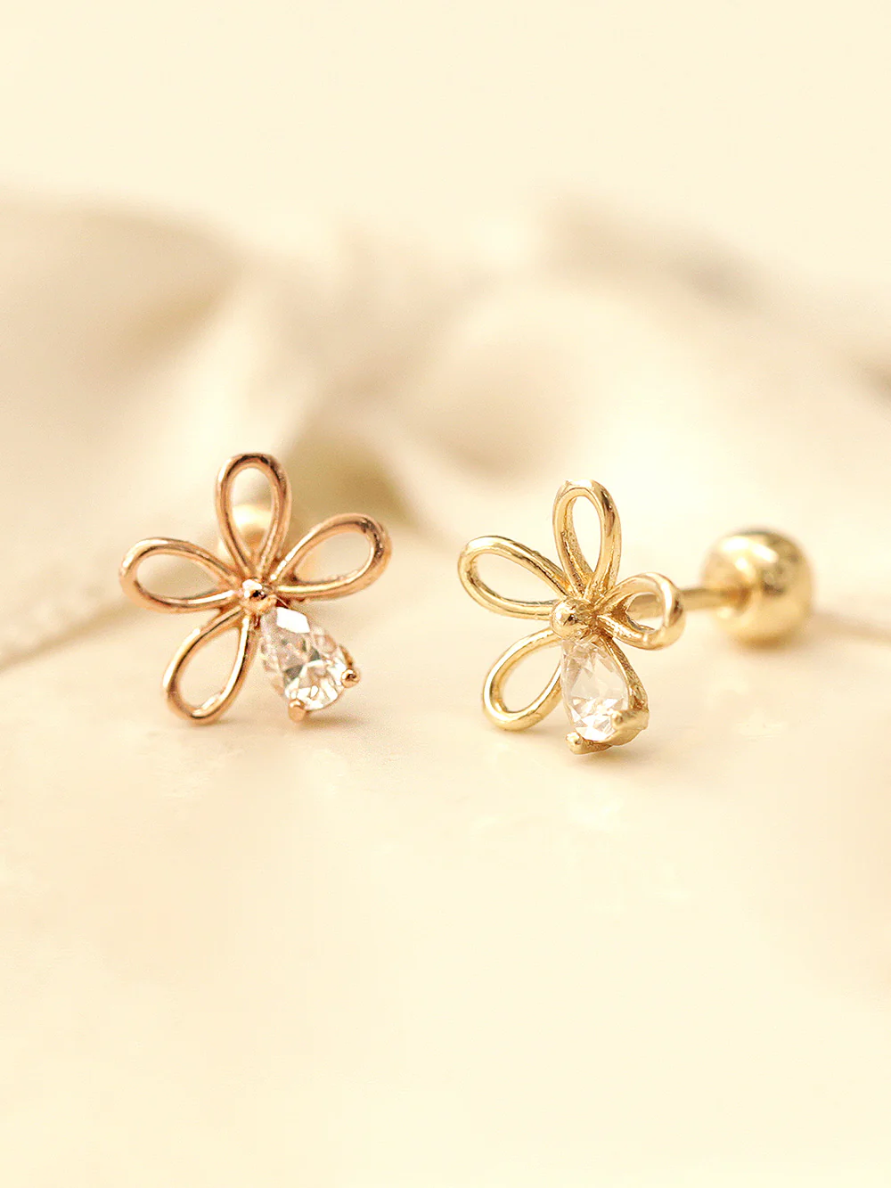 14K Gold Cubic Flower Cartilage Earring 20G18G - Image 5