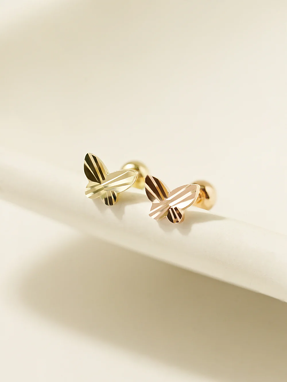 14K Gold Cutting Butterfly Cartilage Earring 20G - Image 3