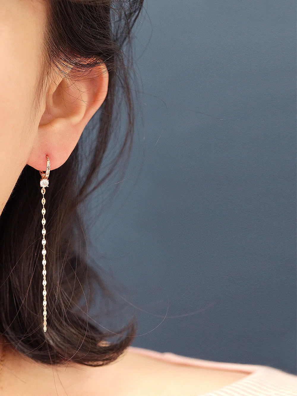 14K Gold Cutting Chain Cubic Hoop Earring