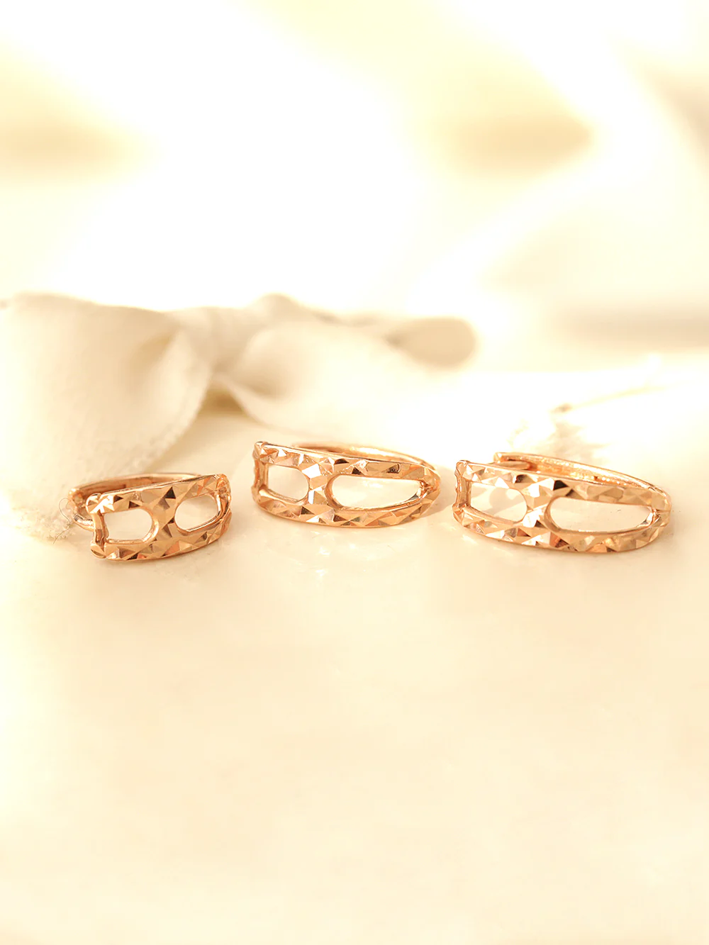 14K Gold Cutting H Hoop Earring - Image 2