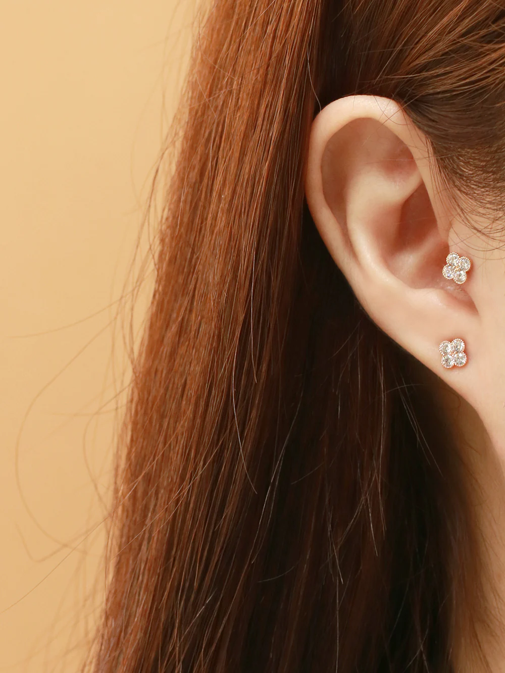 14K Gold CZ Clover Cartilage Earring 20G18G16G - Image 4