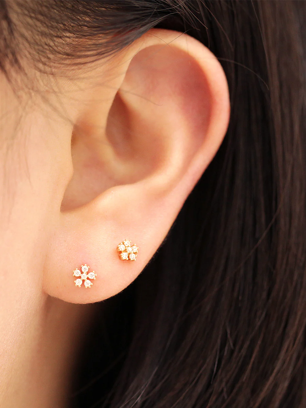 14K Gold Daily Cosmos Internally Threaded Labret Piercing 18G16G - Image 5