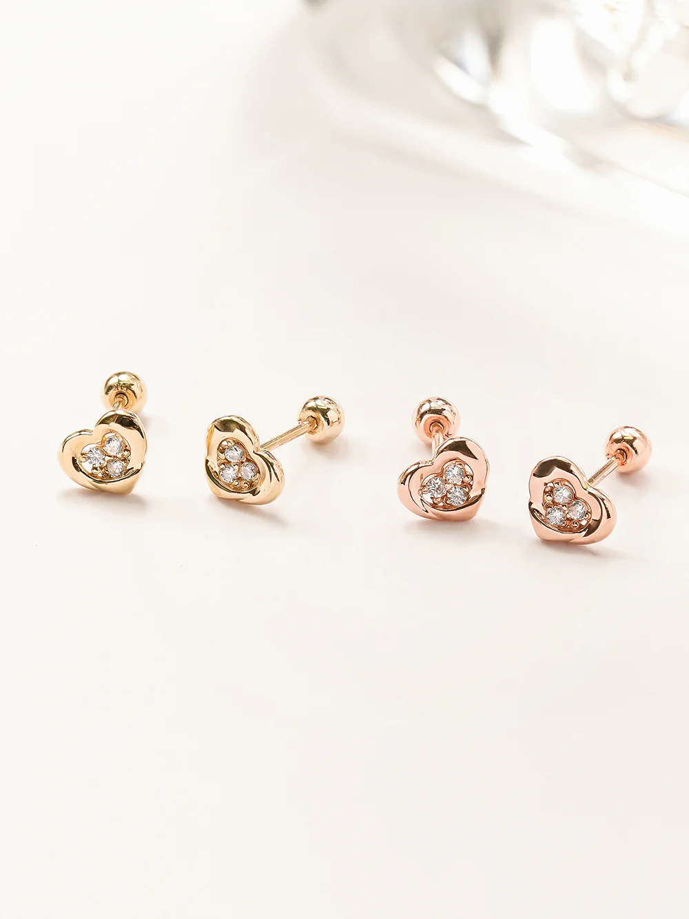 14K Gold Daily CZ Heart Cartilage Earring 20G18G16G