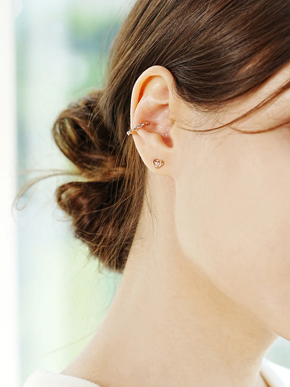 14K Gold Daily CZ Heart Cartilage Earring 20G18G16G - Image 2