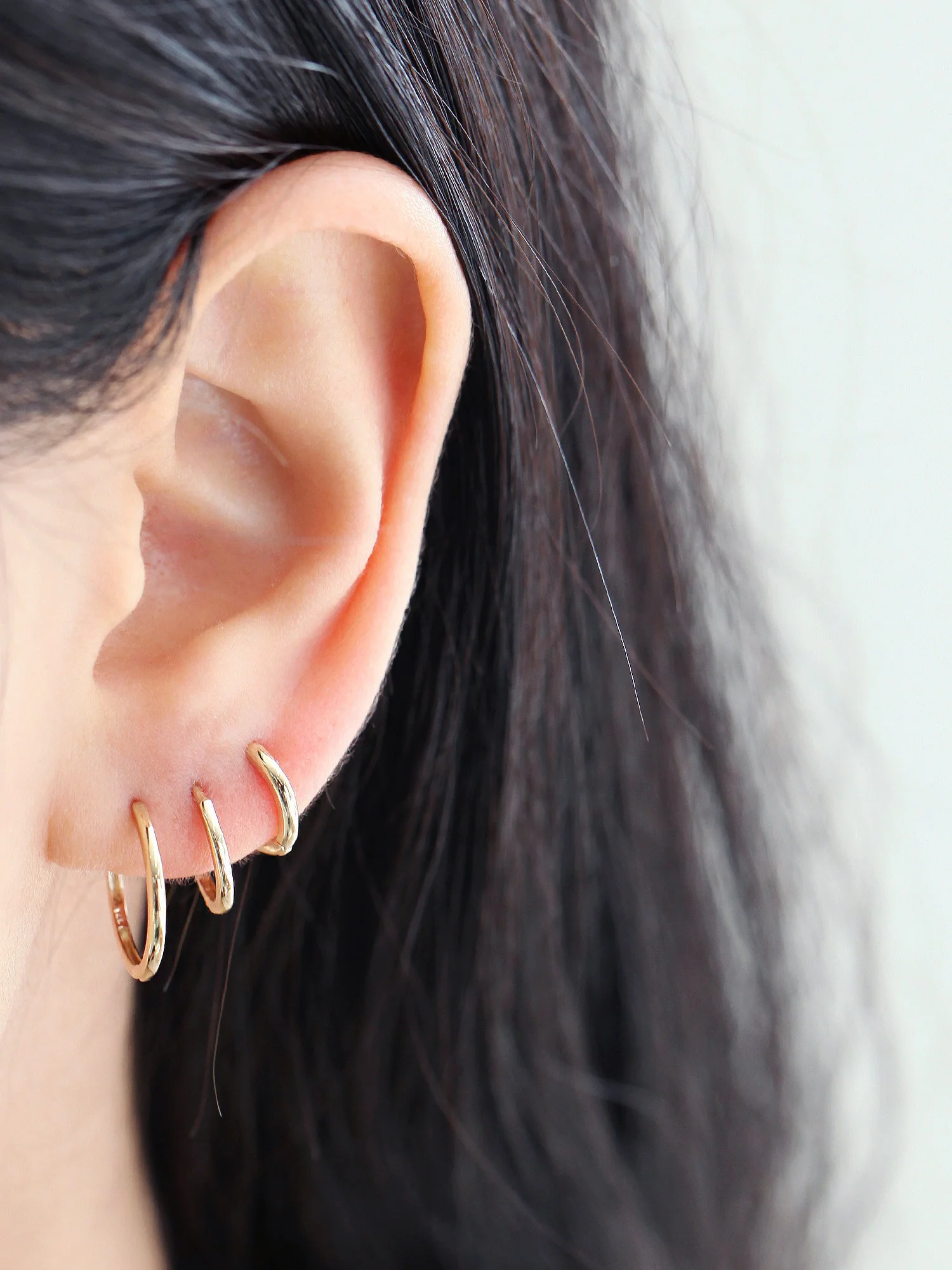 14K Gold Daily Simple Hoop Earring