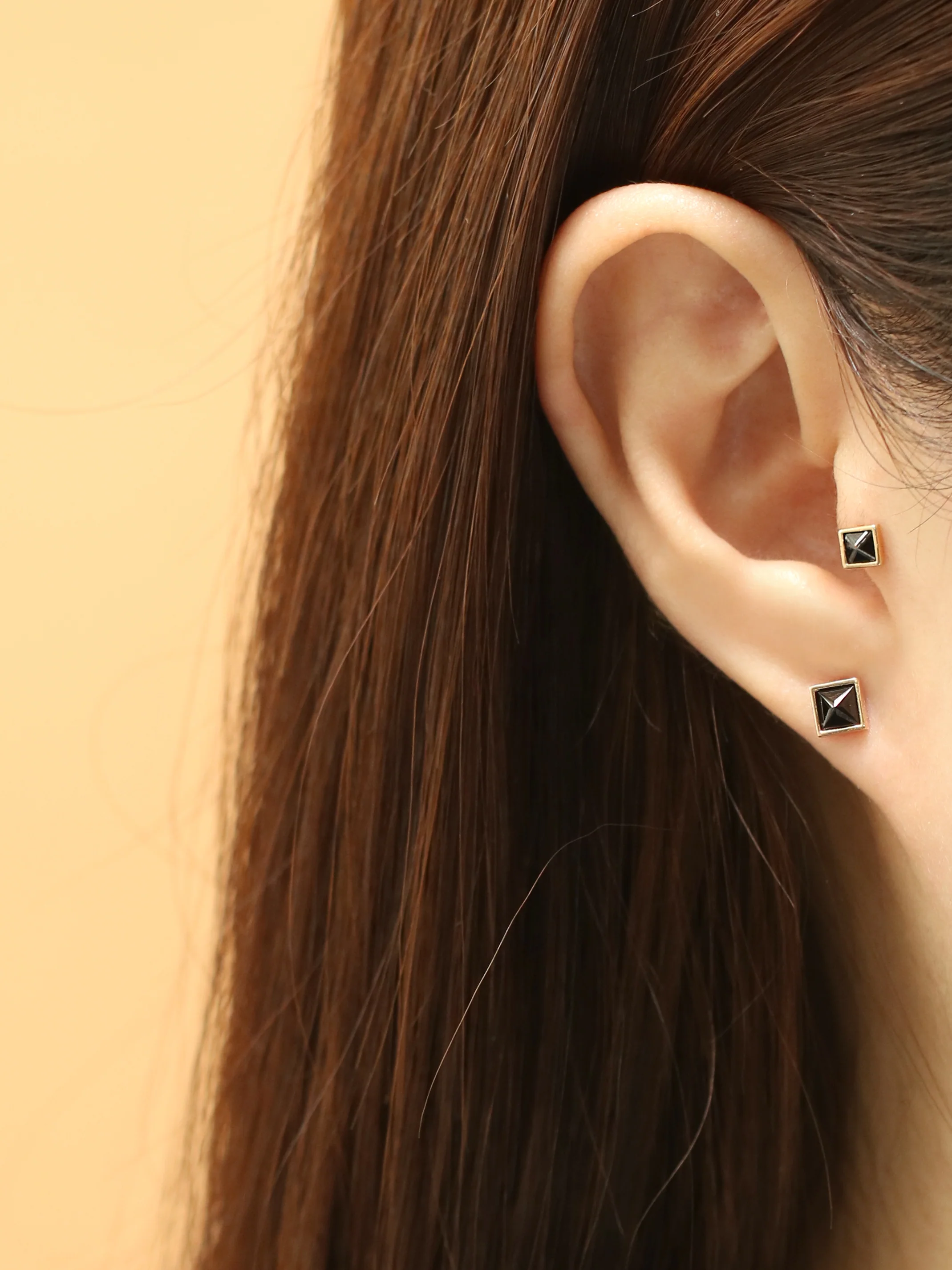 14K Gold Daily Square CZ Cartilage Earring 20G18G16G - Image 4
