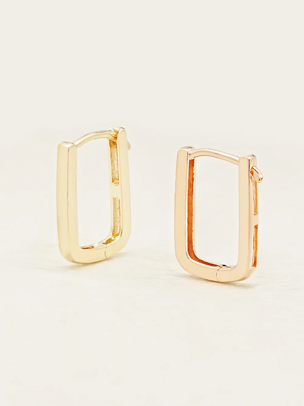 14K Gold Daily Square Hoop Earring - Image 12