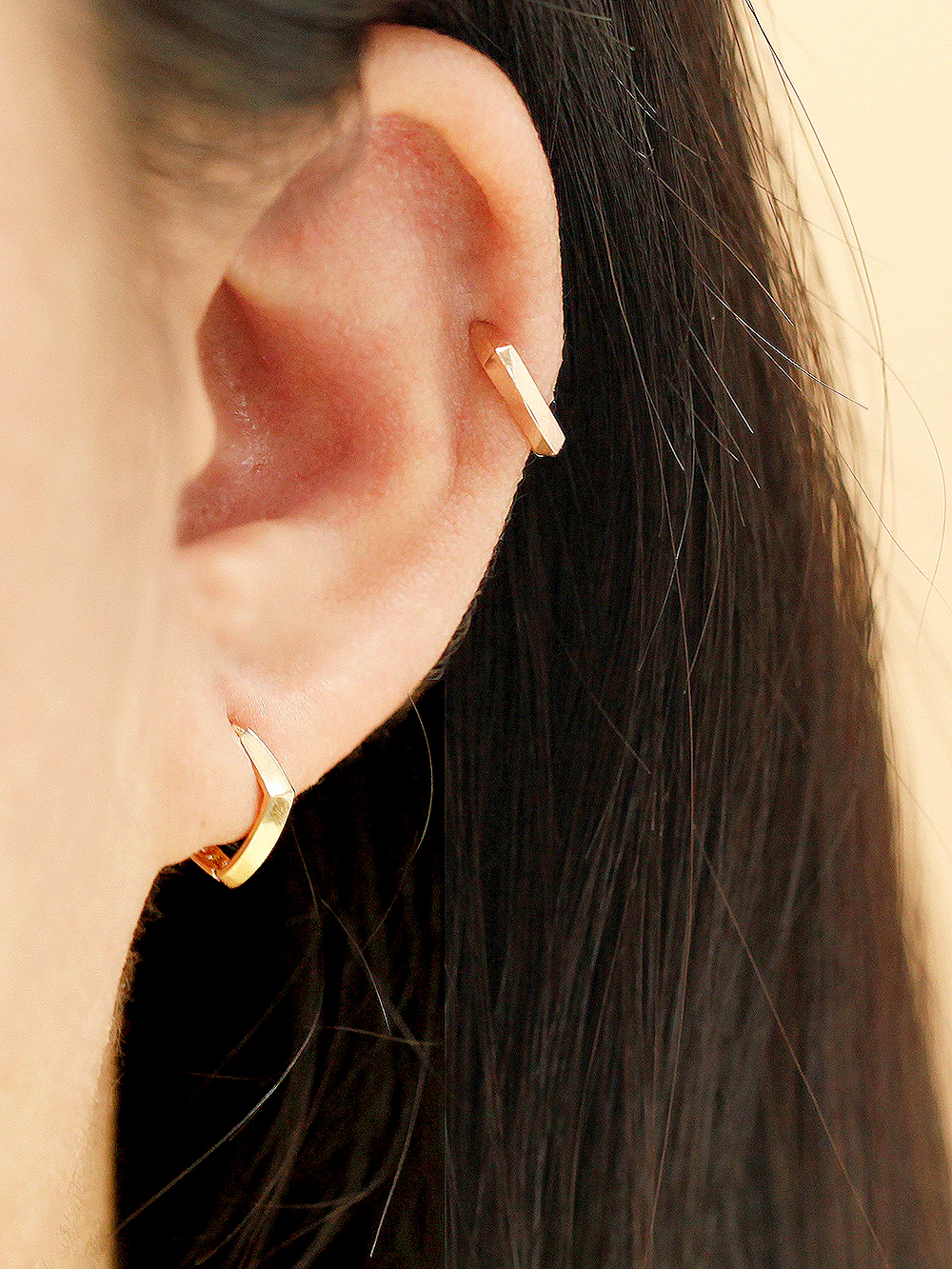 14K Gold Daily Volume Cartilage Hoop Earring - Image 2