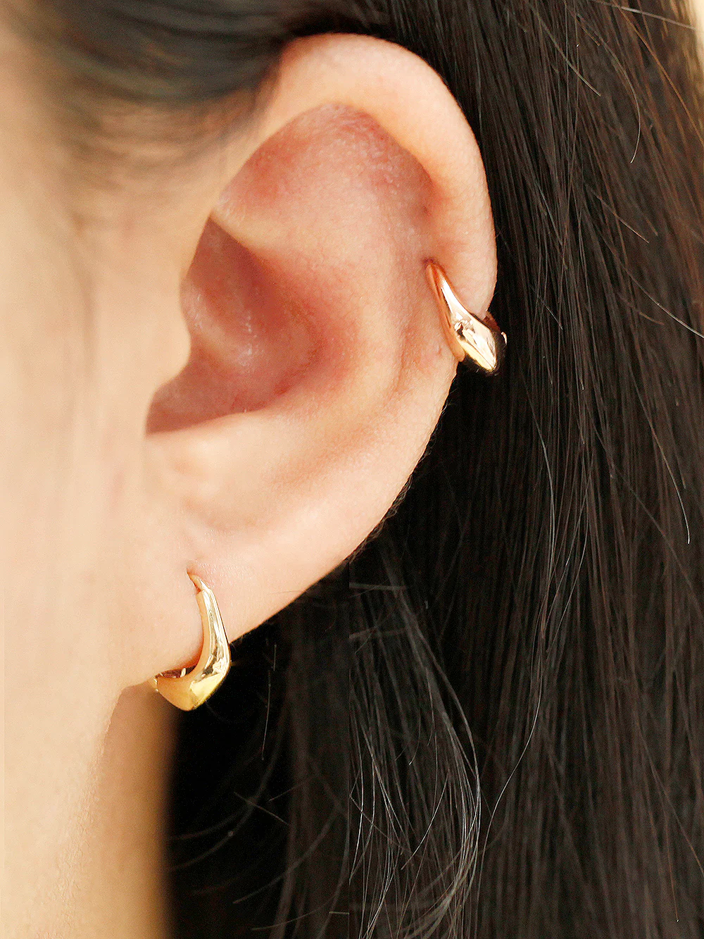 14K Gold Daily Volume Cartilage Hoop Earring - Image 6