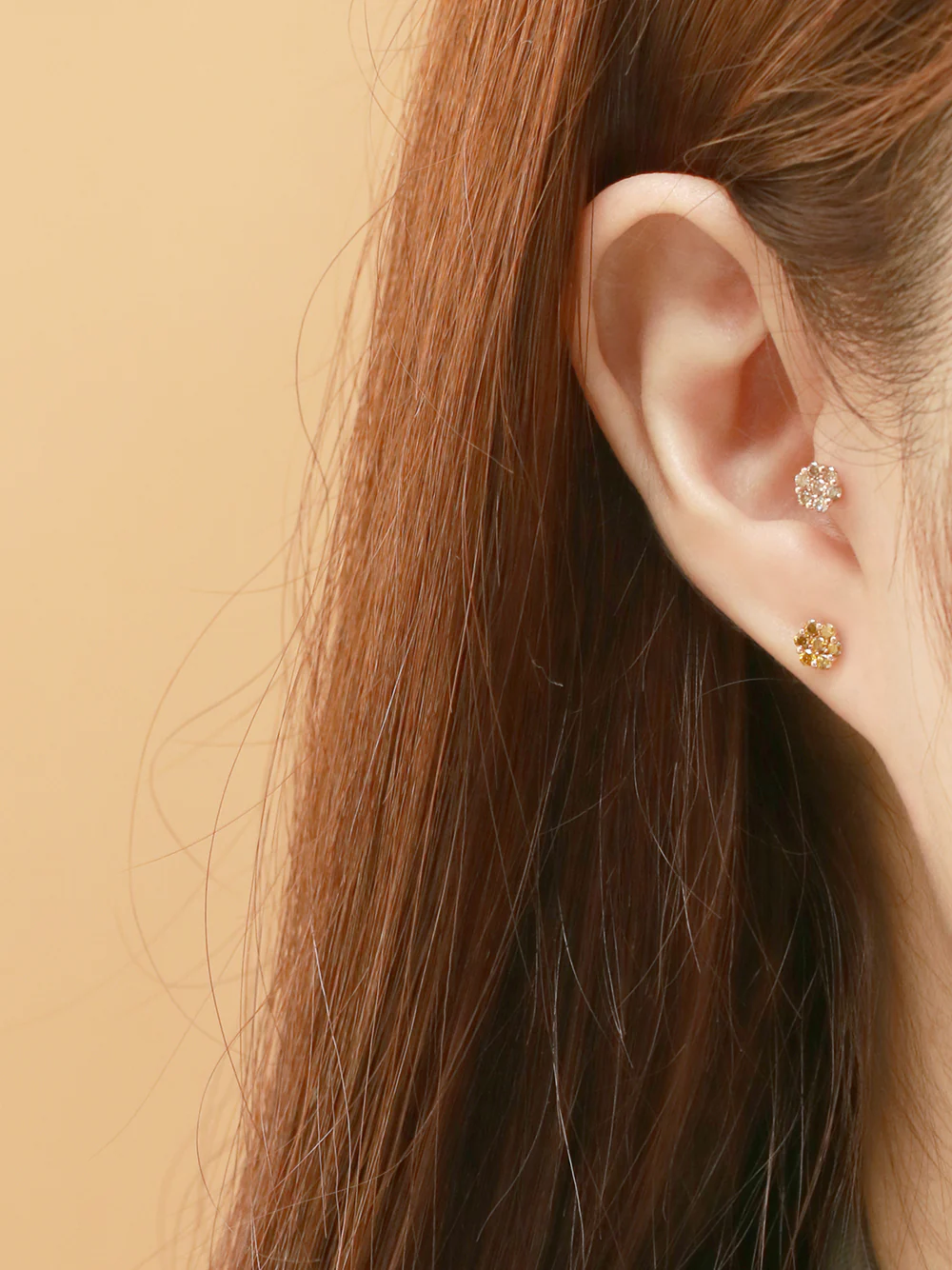 14K Gold Diamond Flower Cartilage Earring 18g - Image 8