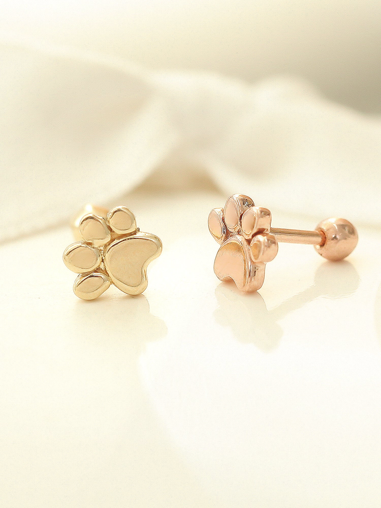 14K Gold Dog's Sole Cartilage Earring 18G16G - Image 2