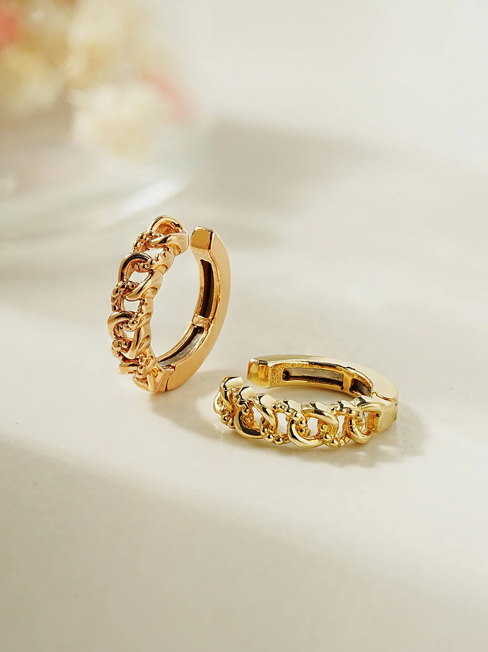 14K Gold Dot Chain Ear cuff - Image 4