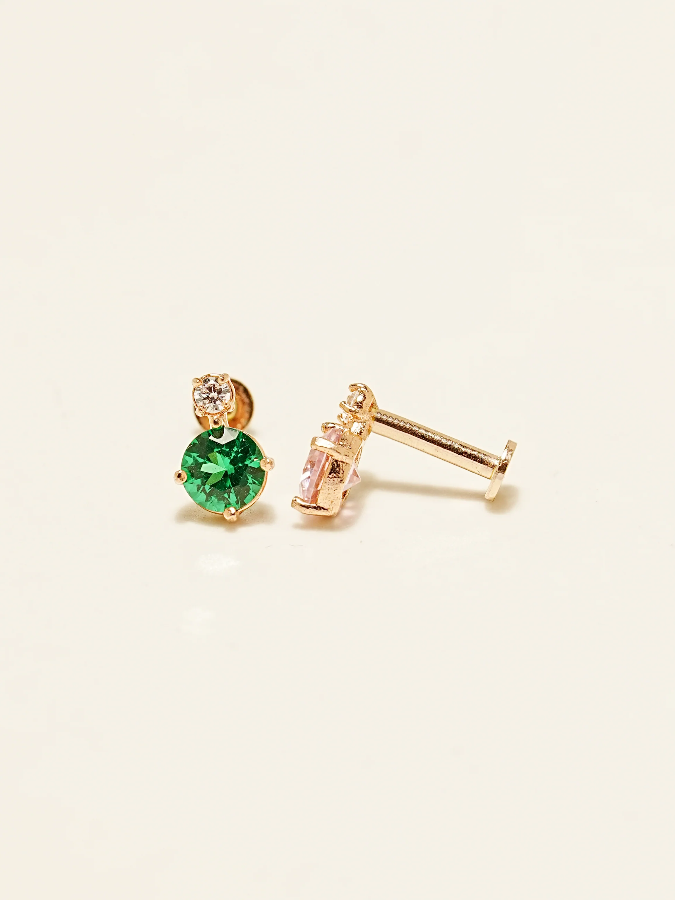 14K Gold Double Point Cubic Internally Threaded Labret Piercing 18G16G - Image 3