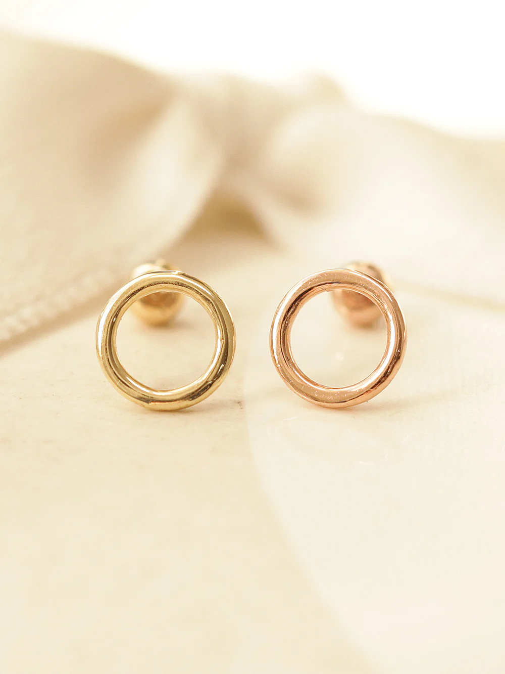 14K Gold Doughnut Round Cartilage Earring 20G - Image 2