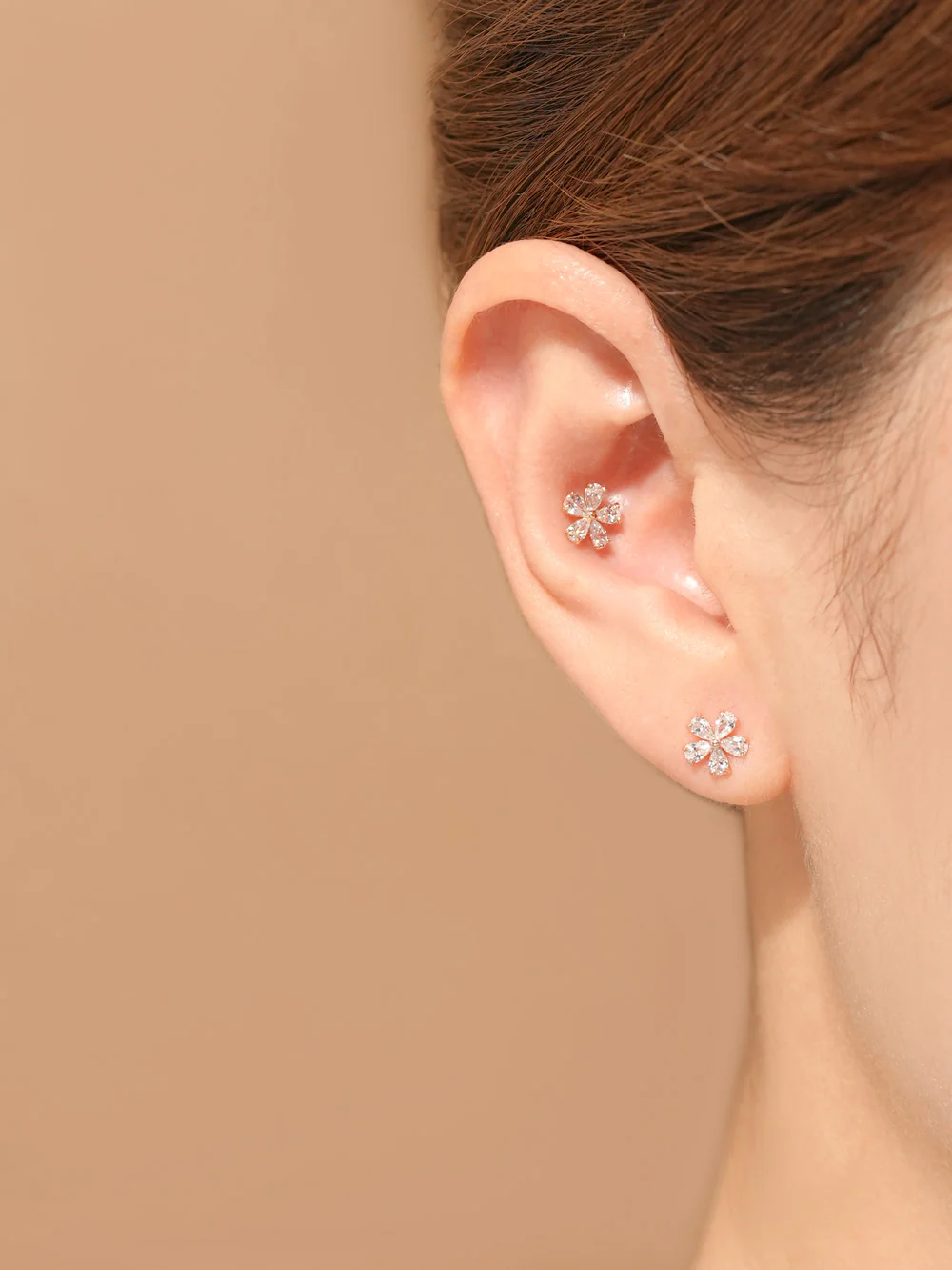 14K Gold Dreaming Flower Cartilage Earring 20G18G16G - Image 6