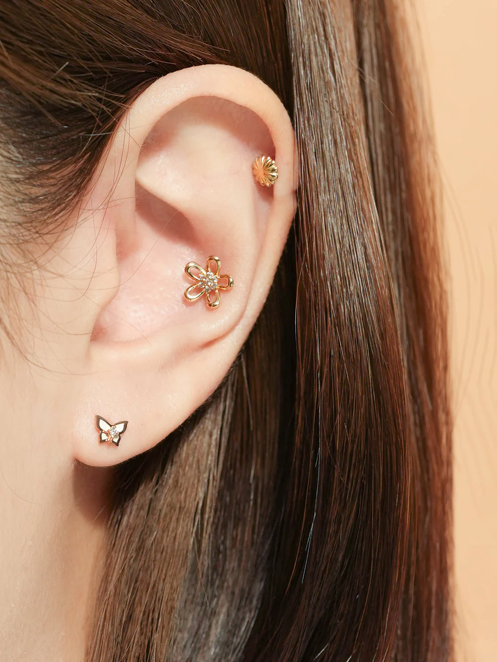 14K Gold Edelweiss Flower Cartilage Earring 20G - Image 4