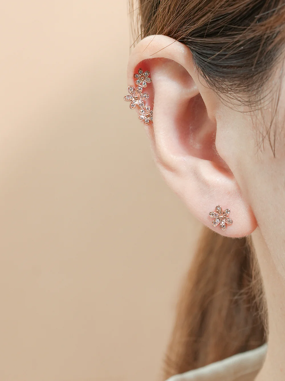 14K Gold Elysee Flower Cartilage Earring 18G16G - Image 9