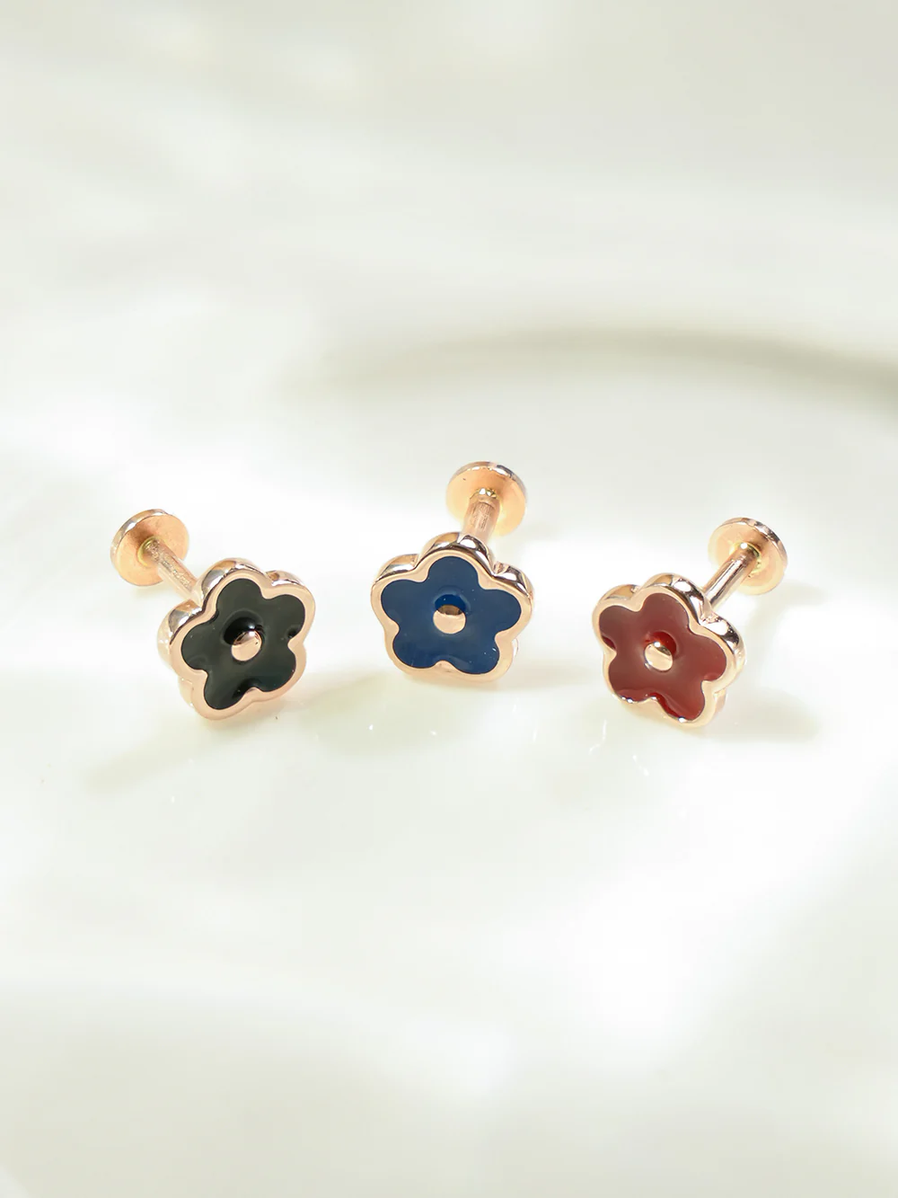 14K Gold Enamel Flower Internally Threaded Labret Piercing 18G16G - Image 3