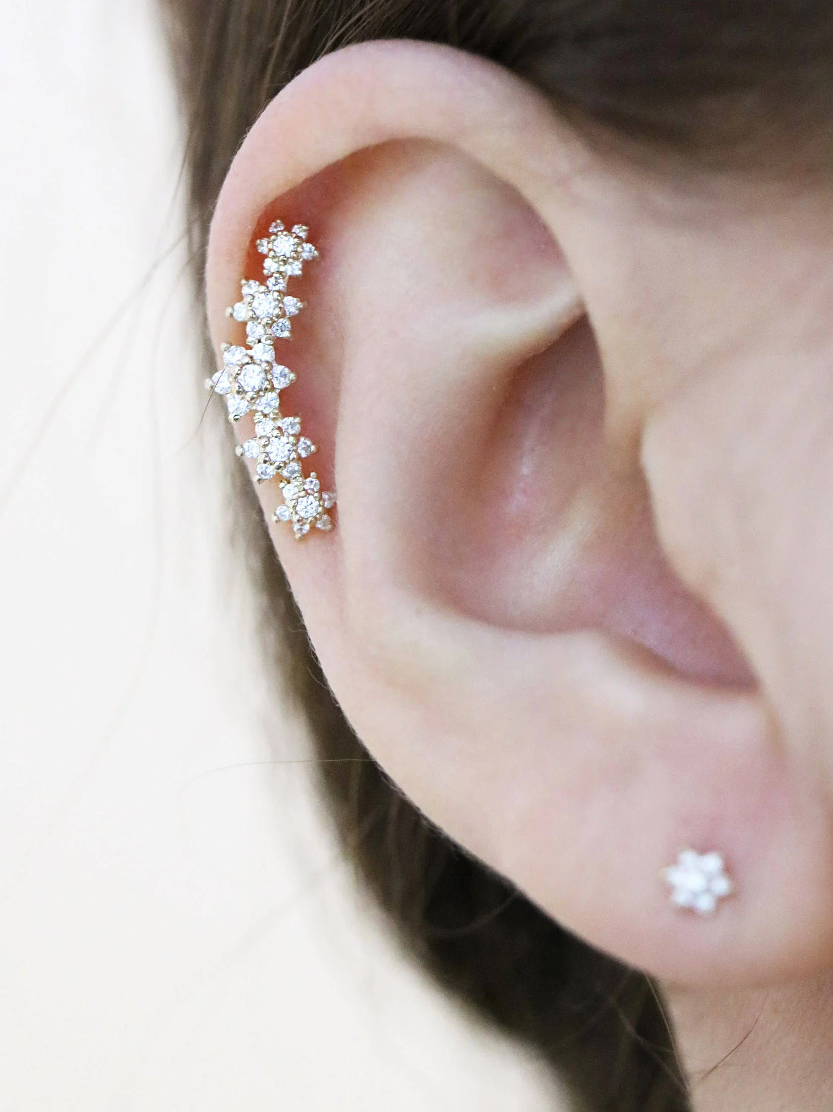 14K Gold Five Flower Cartilage Earring 18G16G - Image 2