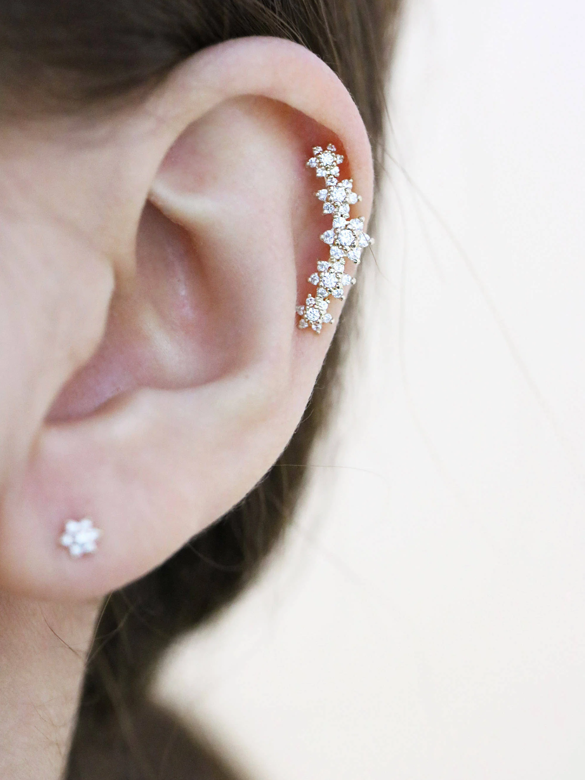 14K Gold Five Flower Cartilage Earring 18G16G - Image 3