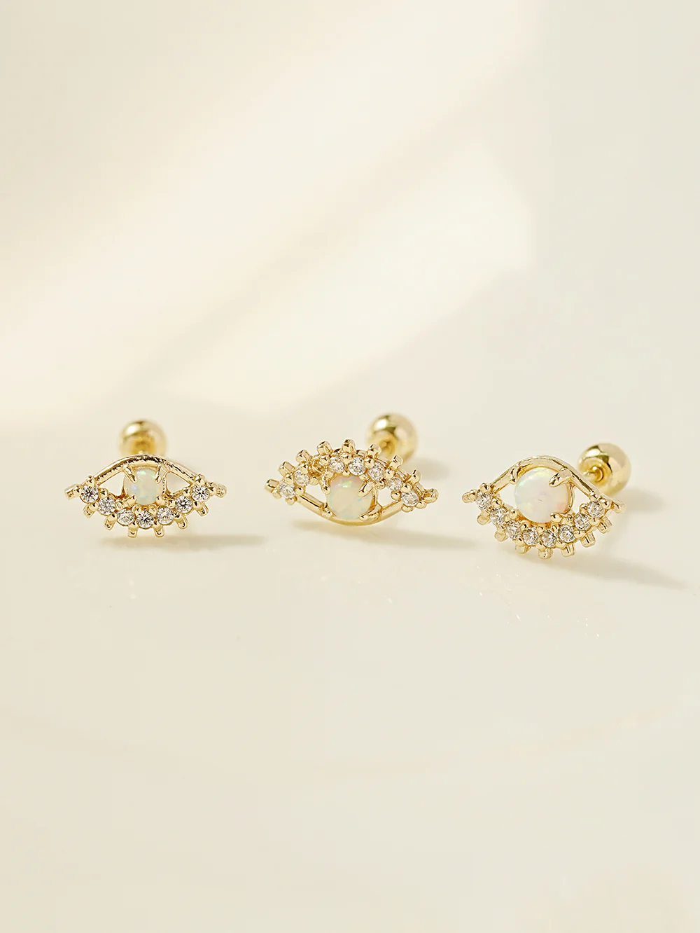 14K Blink Evil Eye Cartilage Earring 20G - Image 4