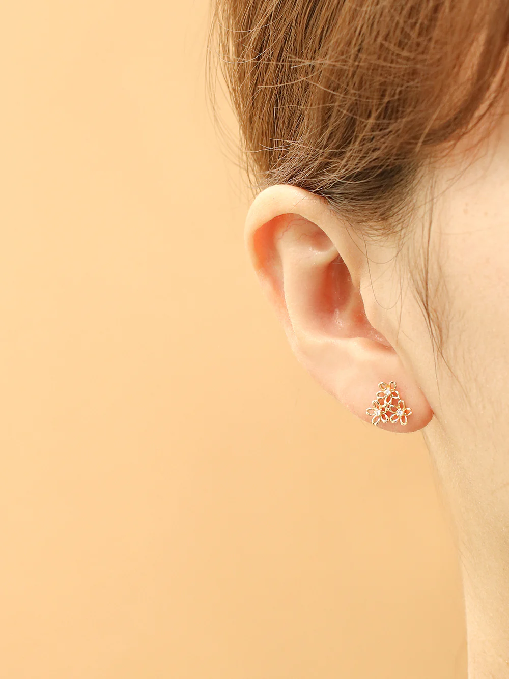 14K Gold Flower Garden Cartilage Earring 20G18G16G - Image 2