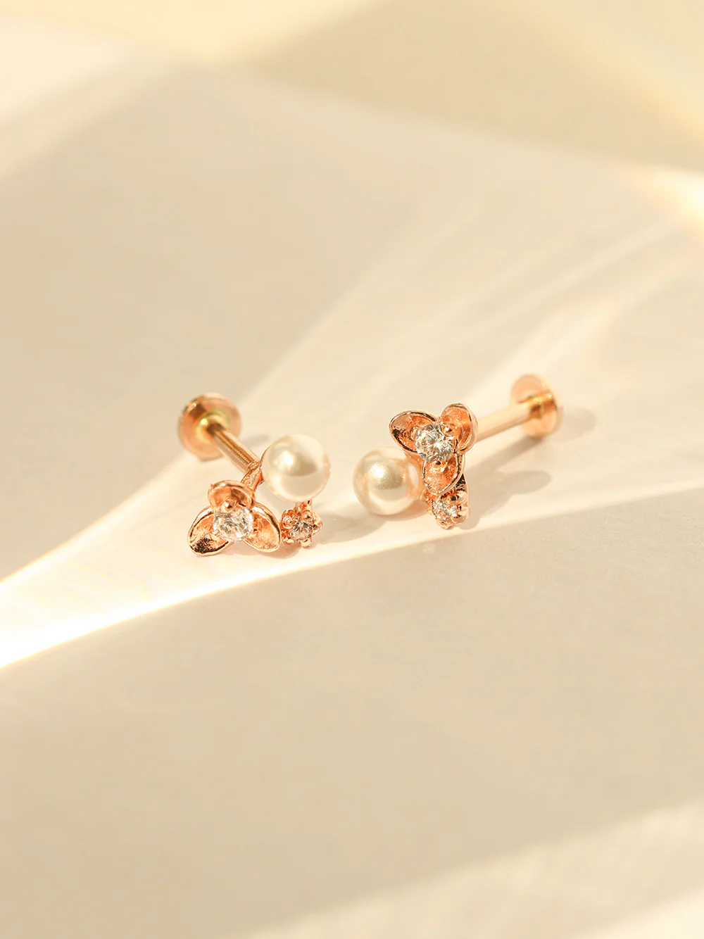 14K Gold Flower Pearl Internally Threaded Labret Piercing 18G16G - Image 11