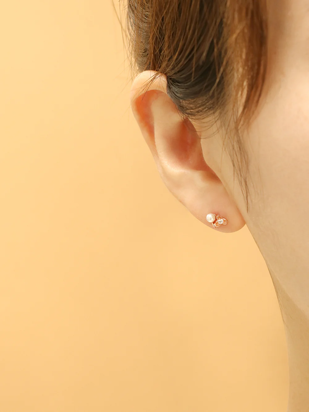 14K Gold Flower Pearl Internally Threaded Labret Piercing 18G16G - Image 8