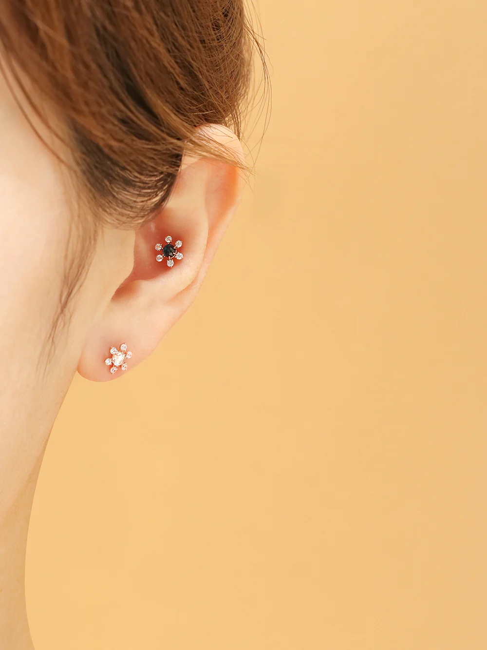 14K Gold Flower Rose-Cut Cubic Cartilage Earring 20G18G16G - Image 2