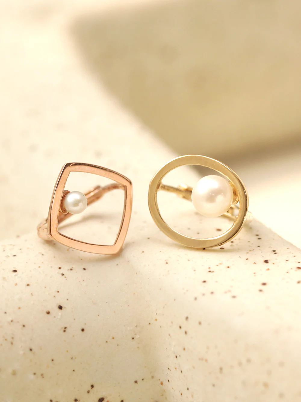 14K Gold Fresh Water Pearl Figure Conch Hoop Earring - Image 5