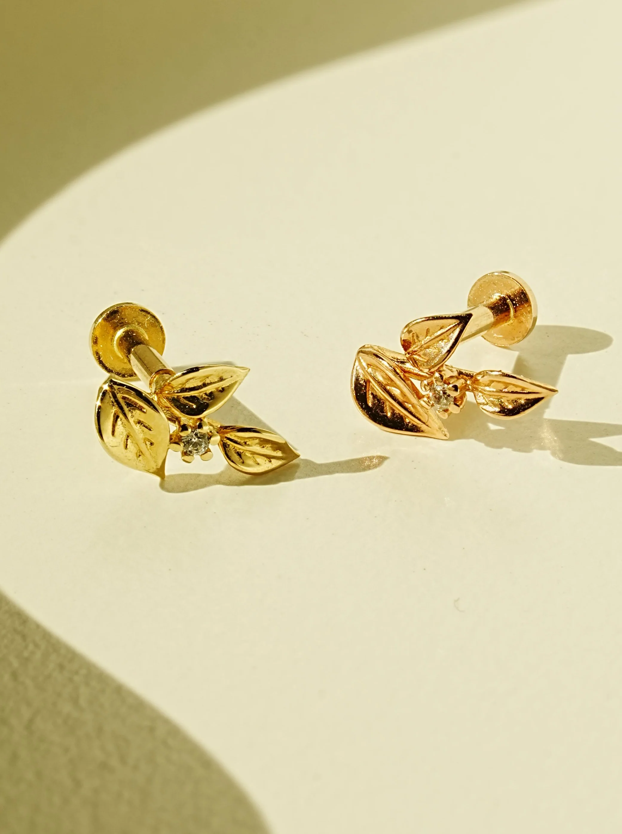 14K Gold Fruit Cubic Leaf Internally Threaded Labret Piercing 18G16G