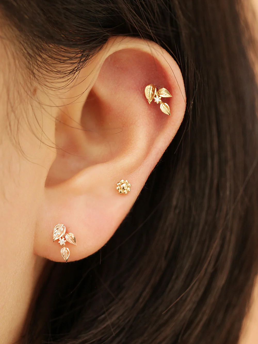 14K Gold Fruit Cubic Leaf Internally Threaded Labret Piercing 18G16G - Image 4