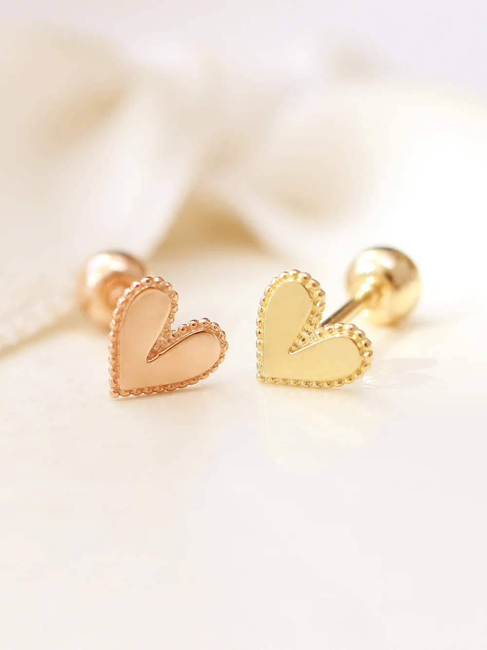 14K Gold Glossy Heart Cartilage Earring 20G - Image 8