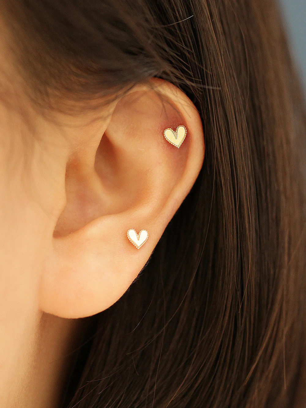 14K Gold Glossy Heart Internally Threaded Labret Piercing 18G16G - Image 4