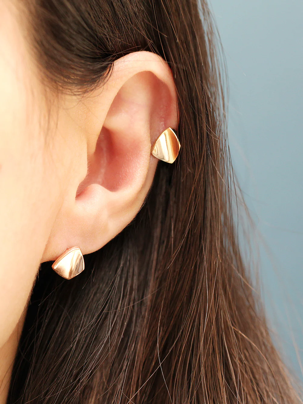 14K Gold Glossy Wavy Square Earring 20G18G16G - Image 2