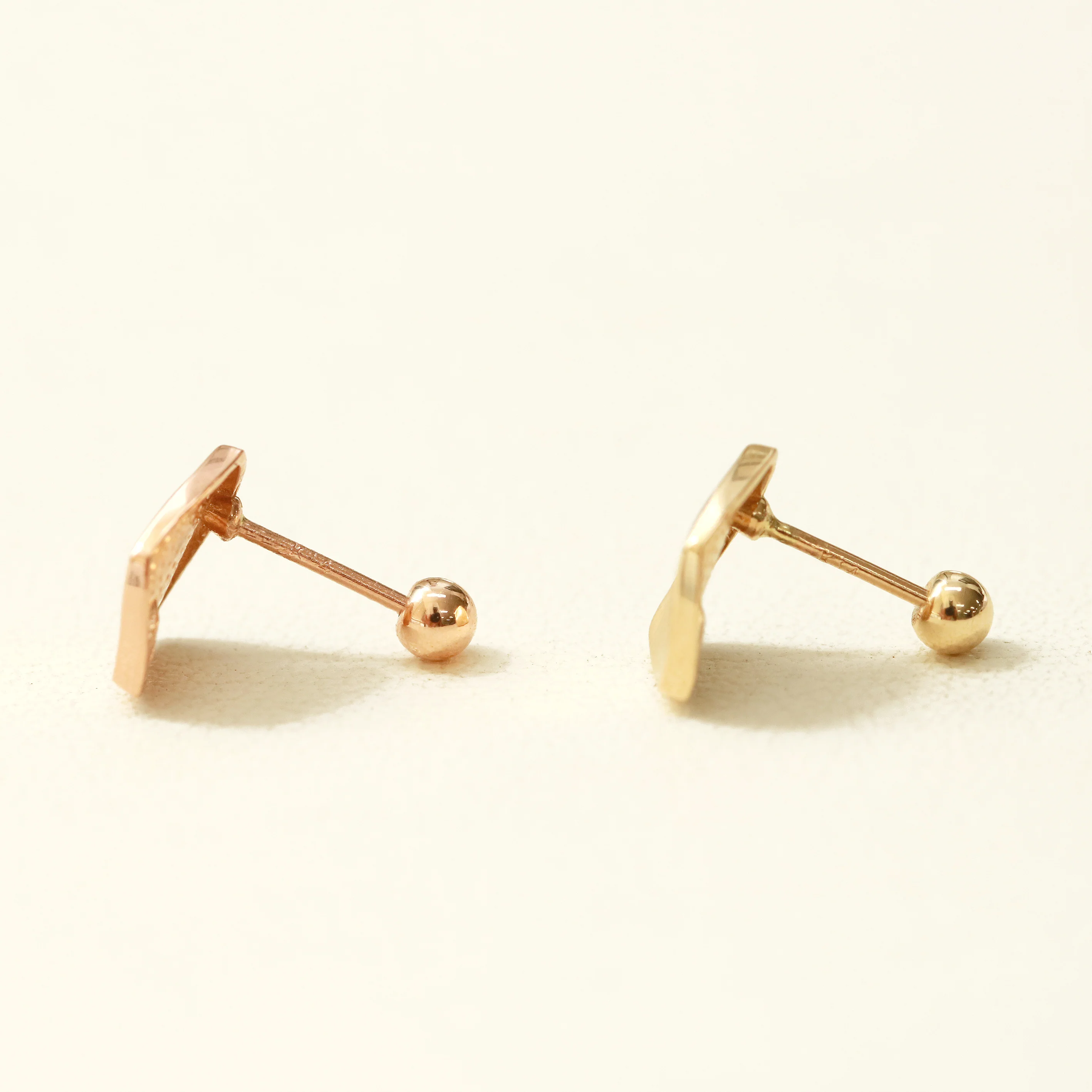 14K Gold Glossy Wavy Square Earring 20G18G16G - Image 7