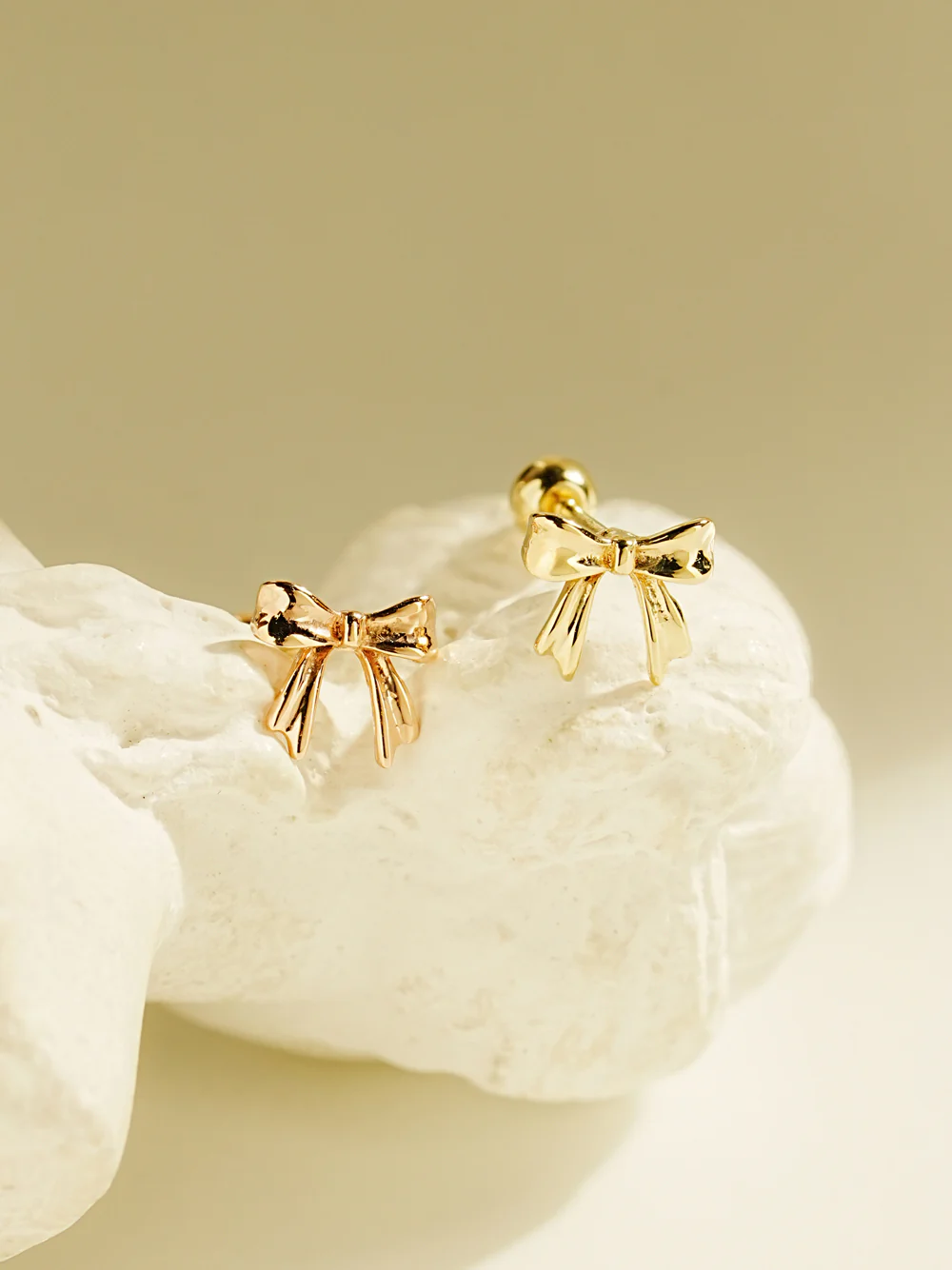 14K Gold Grace Ribbon Cartilage Earring 20G18G16G - Image 7