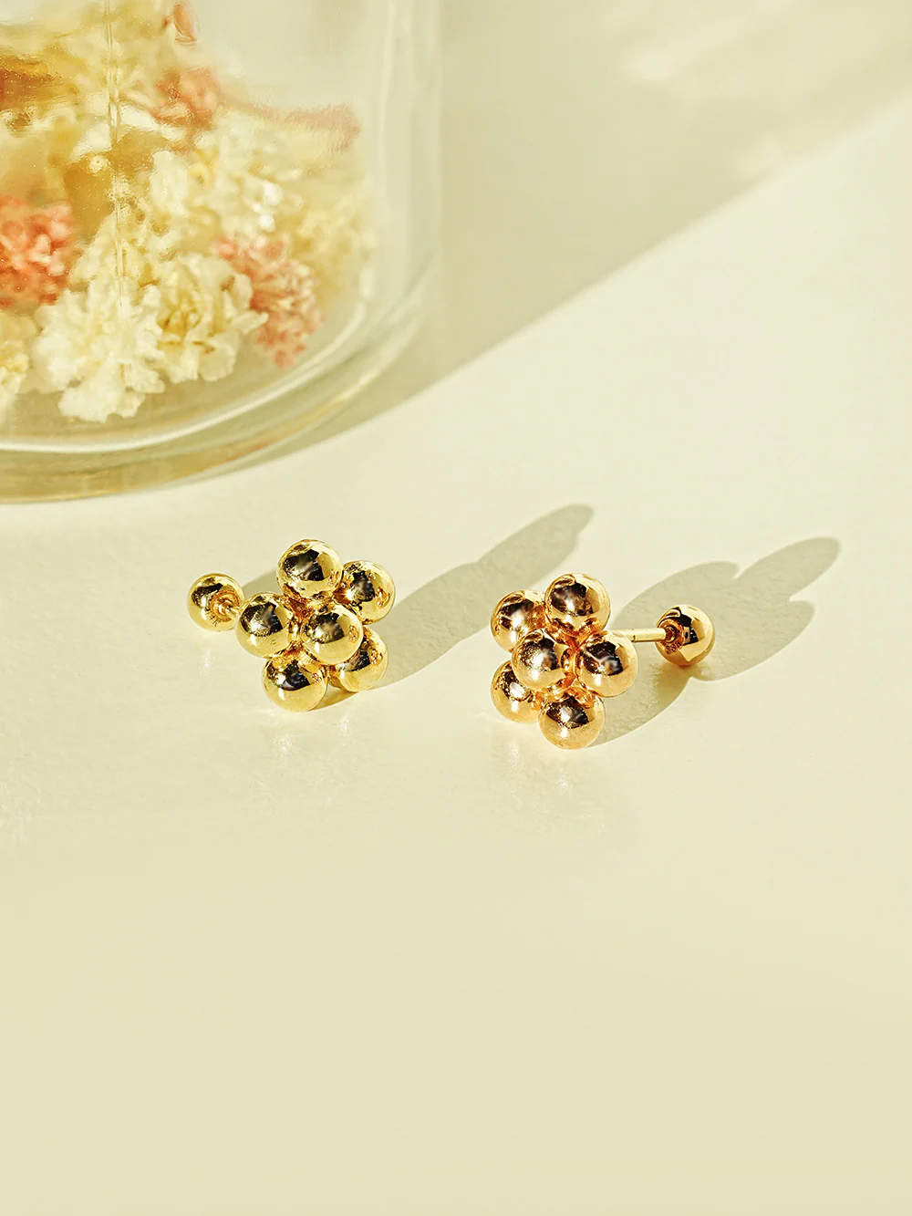 14K Gold Grape Flower Cartilage Earring 20G18G16G - Image 5