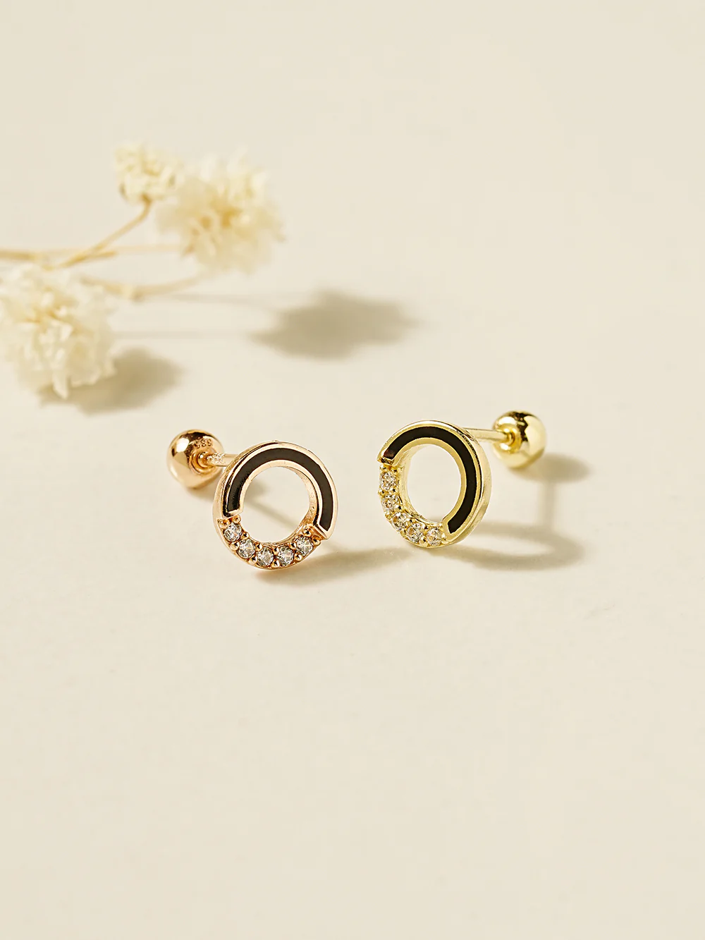 14K Gold Half Cubic Circle Cartilage Earring 20G - Image 3