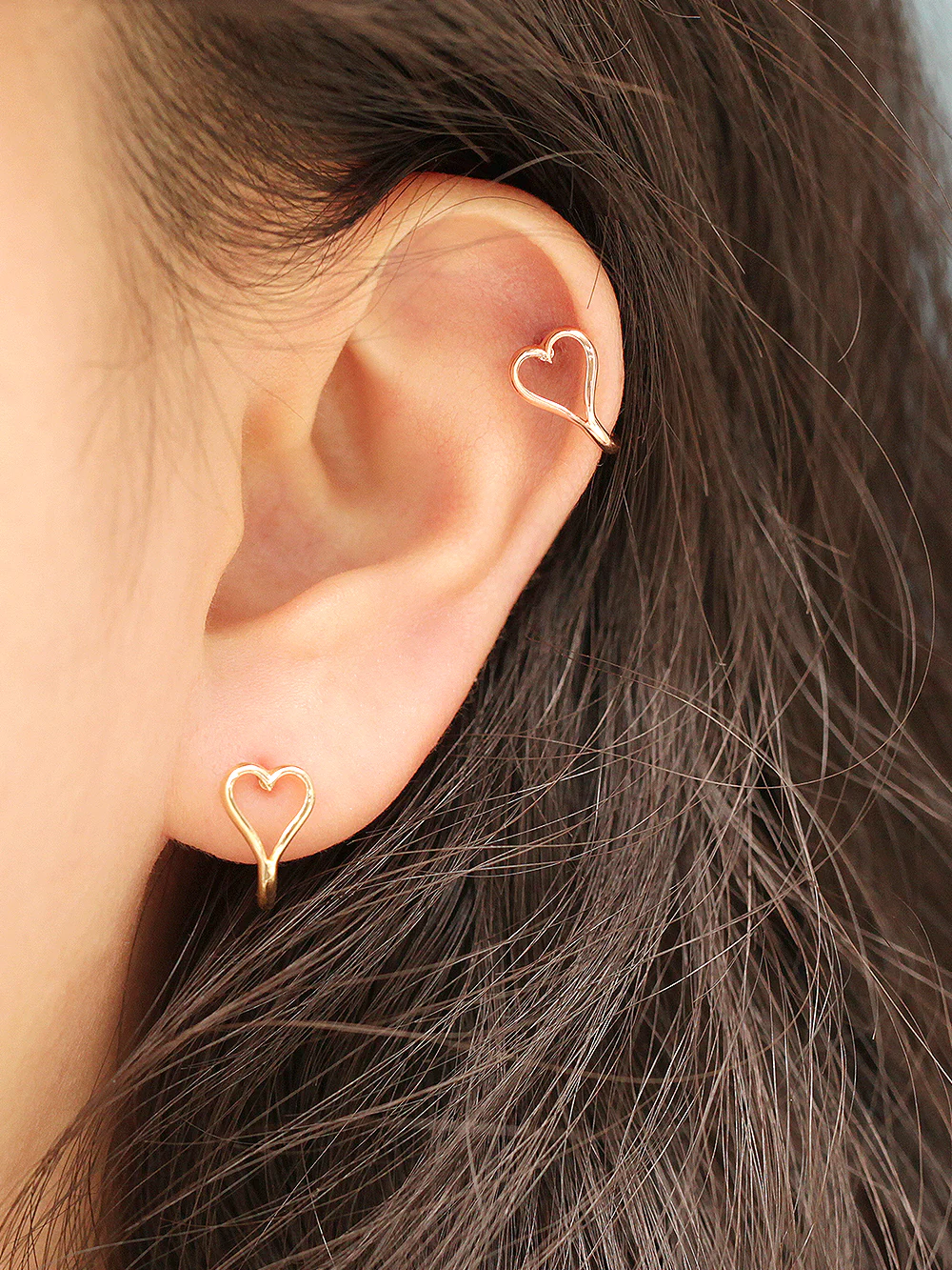 14K Gold Heart Point Half Hoop Cartilage Earring 20G18G16G - Image 7