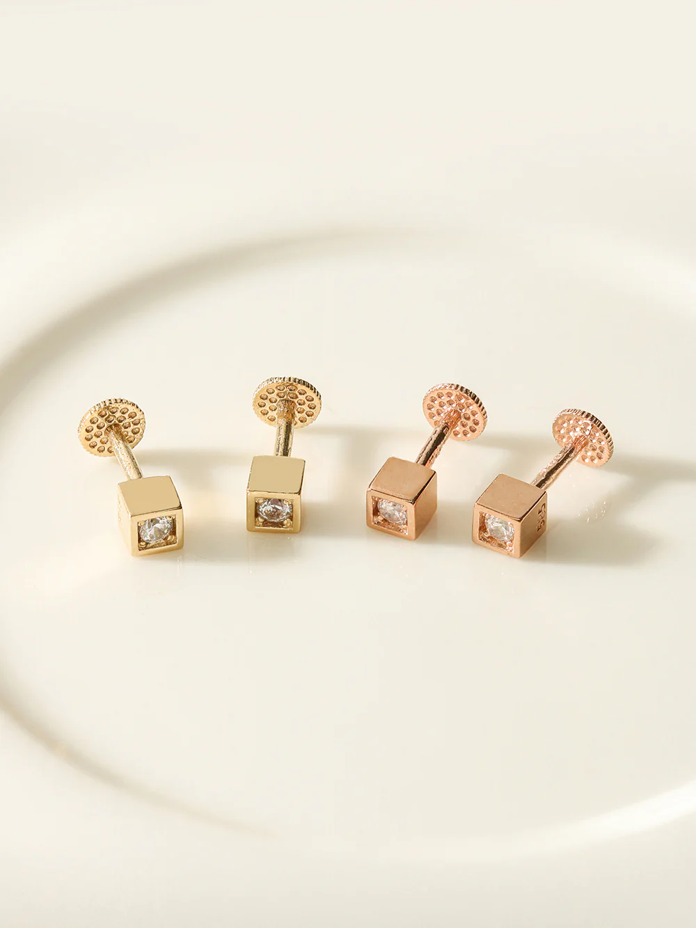 14K Gold Hide Square Cubic Labret Piercing 18g16g - Image 5
