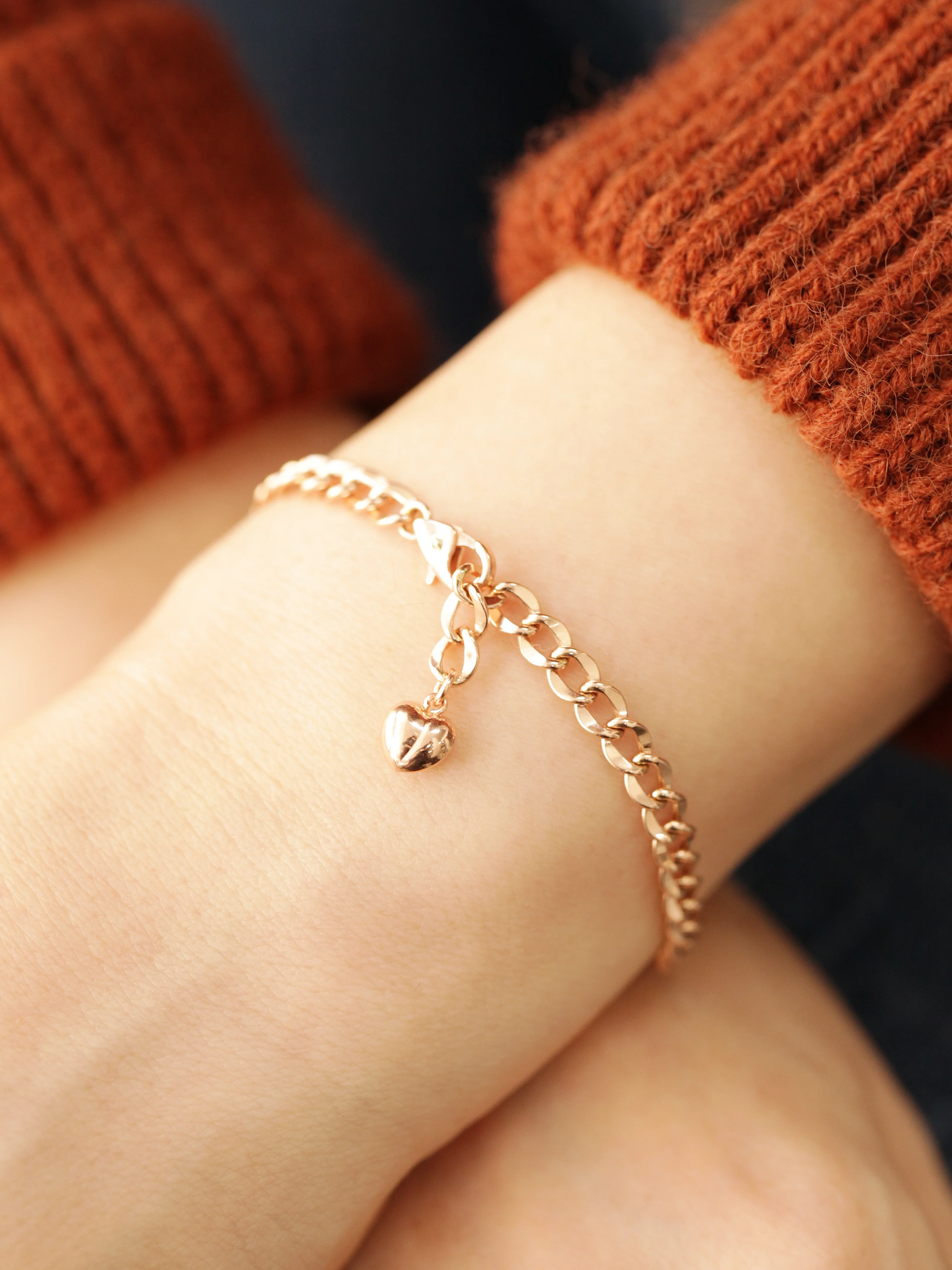 14K Gold Hollow Semi-circular Curved Chain Anklet Bracelet - Image 9